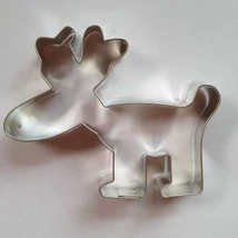 Karácsonyi sütemény kiszúró mókás rénszarvas forma 7,5 cm x 9,7 cm