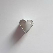Kis szív linzer közép forma, linzer kiszúró 2 cm