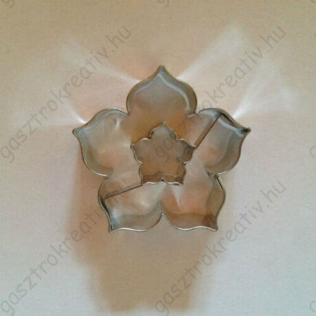 Rózsa közepű rózsa linzer kiszúró forma 4,4 cm